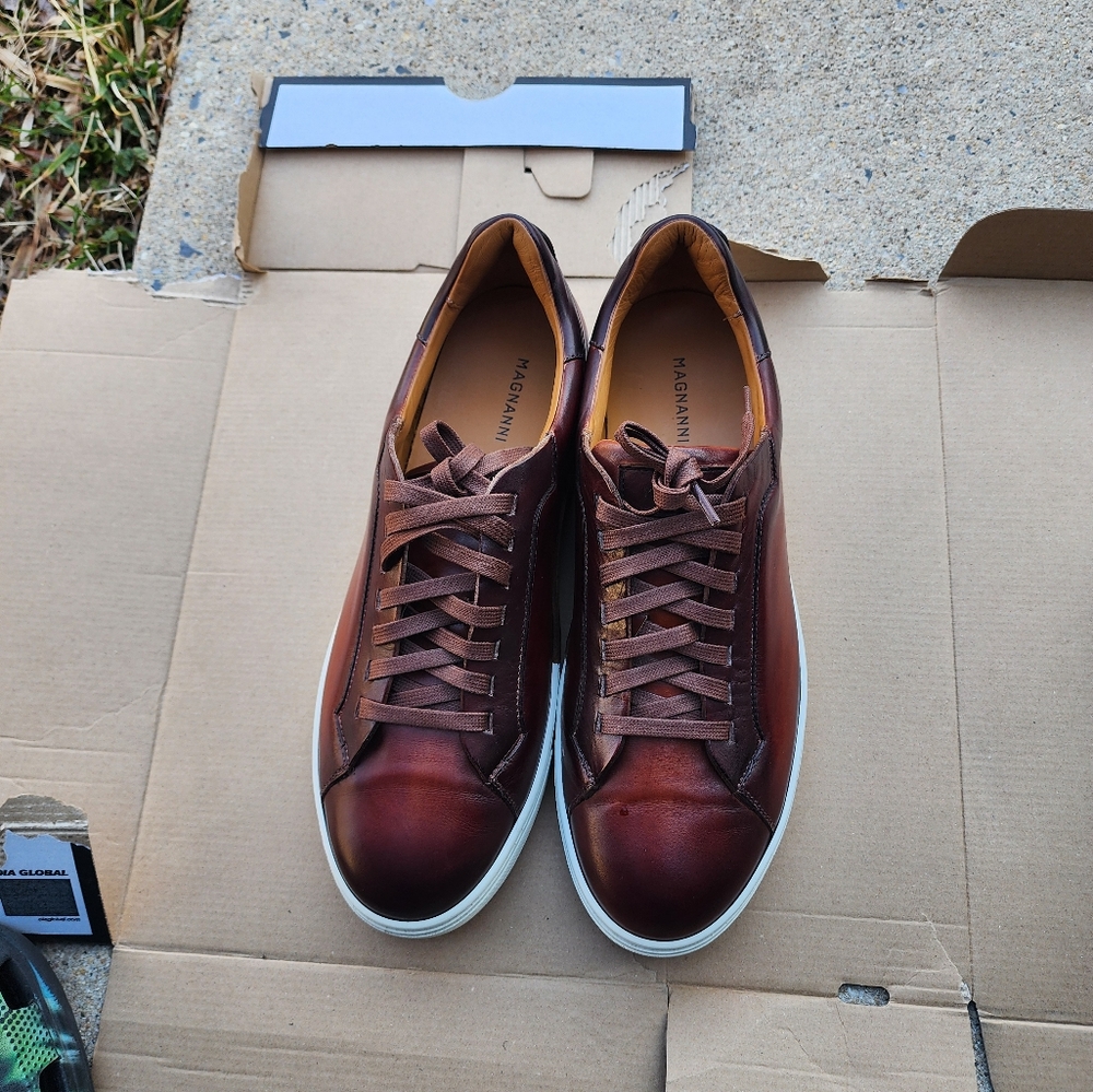 Magnanni Men's Brown Leather Sneakers